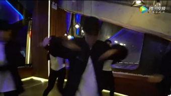 小孩走秀视频教学视频,跟随视频轻松学步