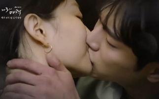 强吻视频大全,盘点那些令人心跳加速的强吻瞬间