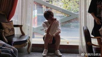 洗头小哥视频,揭秘洗发店里的温馨瞬间